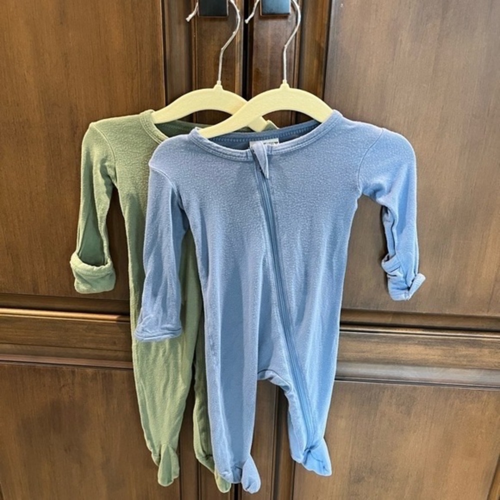 Blue and Green spearmint love Baby Onesies
